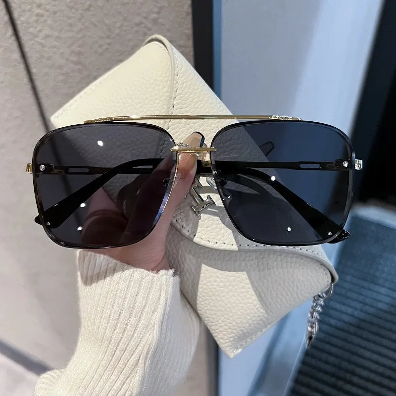 Belanova FashionSquare Metal