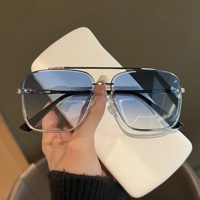 Belanova FashionSquare Metal