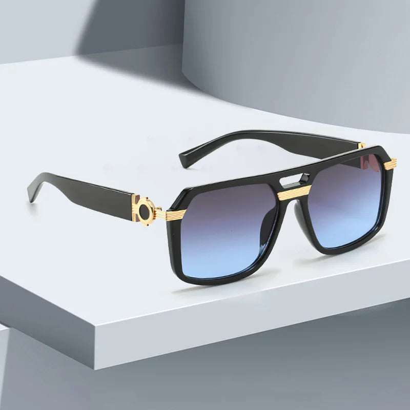 GoldenSquare Luxe 2025