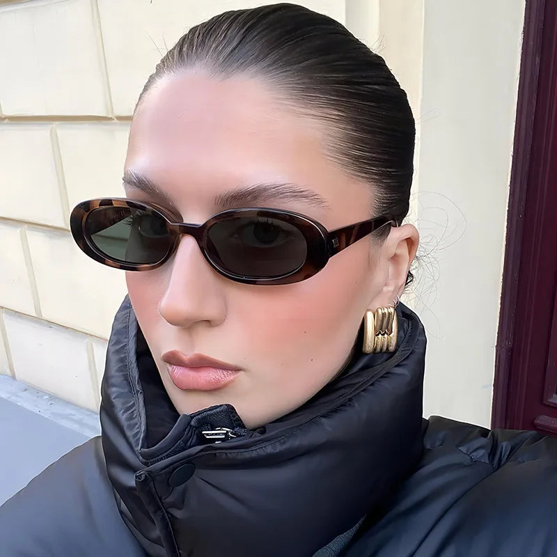 OvalVintage Punk Retro