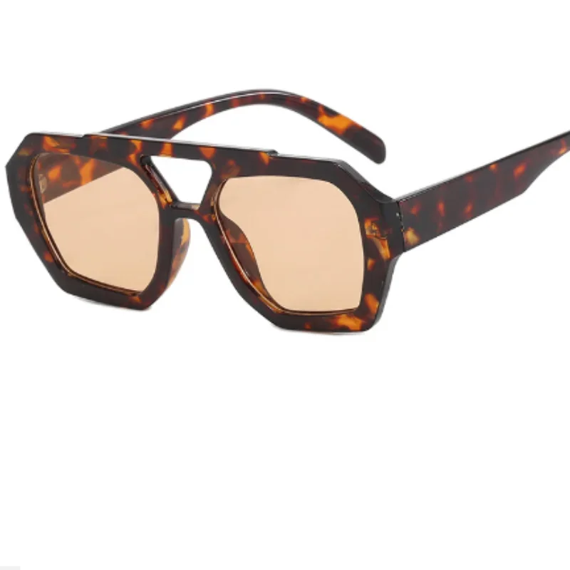 DoubleBeam Irregular Retro